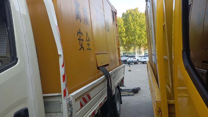 平塘如何判断柴油发电机组和UPS电源的切换时间是否符合要求？